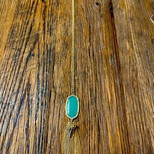 Kendra Scott Rayne necklace.